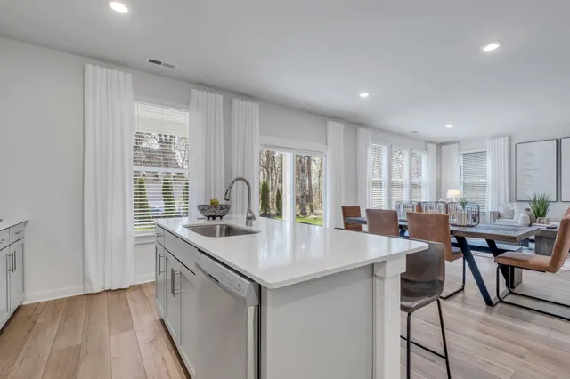 $415,990 | 1231 Ross Farms Boulevard, Clarksville, TN 37043