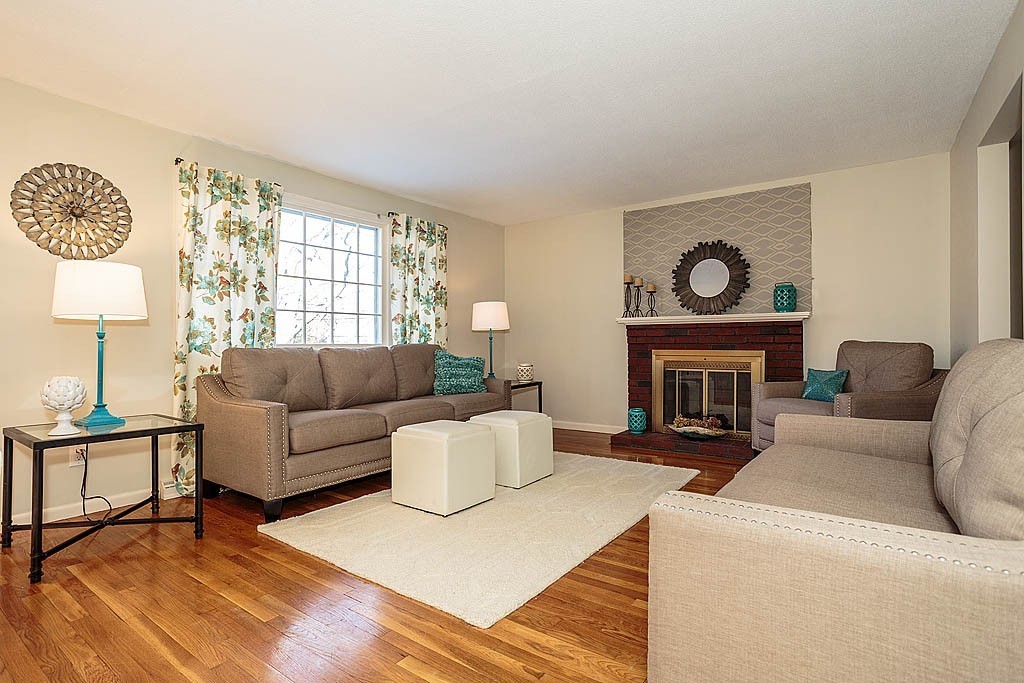 47 Eugene Road Burlington, MA 01803 - Photo 4 of 19 Gallery Image 4