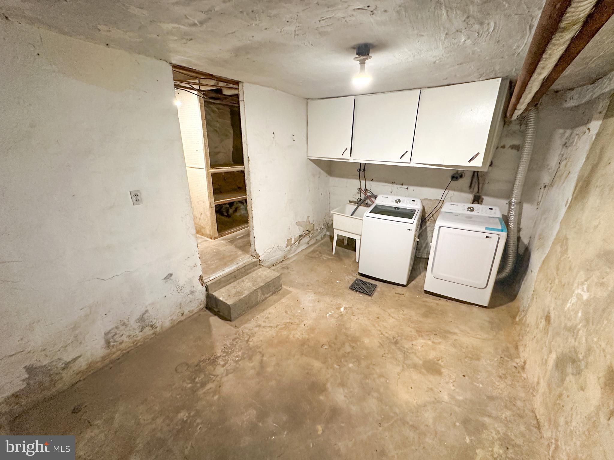 4507 North Reese Street Philadelphia, PA 19140 - Photo 11 of 23 a room with storage and utility