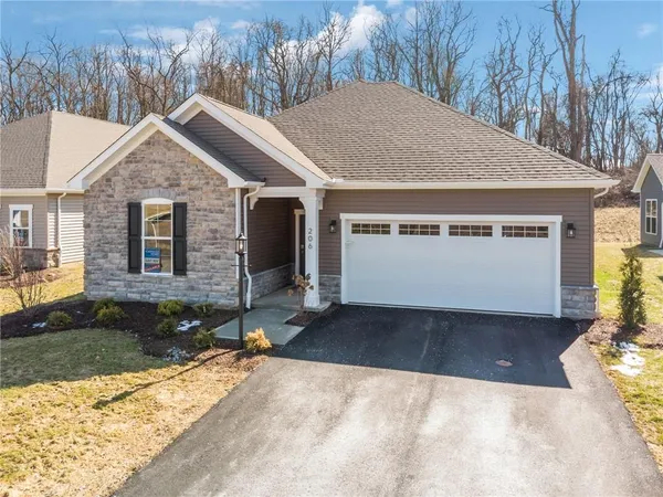 $463,435 | 206 Walton Circle, Aliquippa, PA 15001