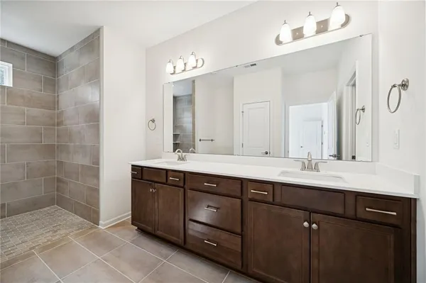 $463,435 | 206 Walton Circle, Aliquippa, PA 15001