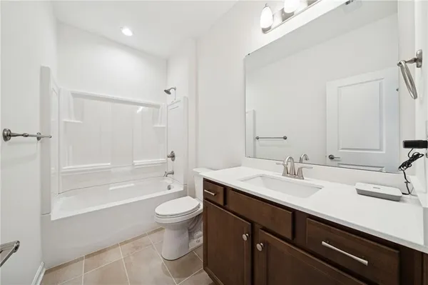 $463,435 | 206 Walton Circle, Aliquippa, PA 15001