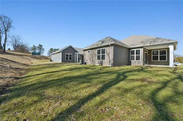 $463,435 | 206 Walton Circle, Aliquippa, PA 15001