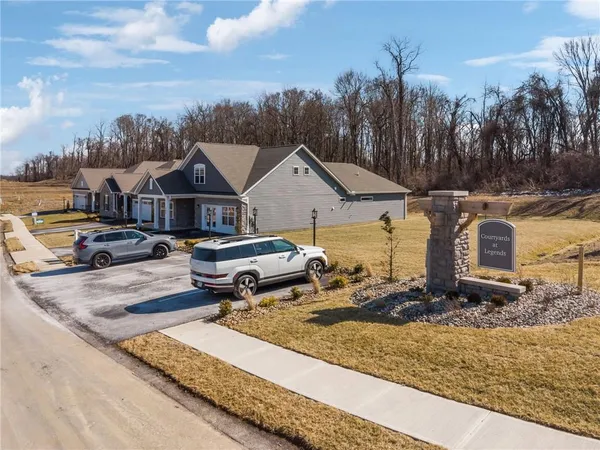 $463,435 | 206 Walton Circle, Aliquippa, PA 15001