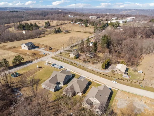 $463,435 | 206 Walton Circle, Aliquippa, PA 15001