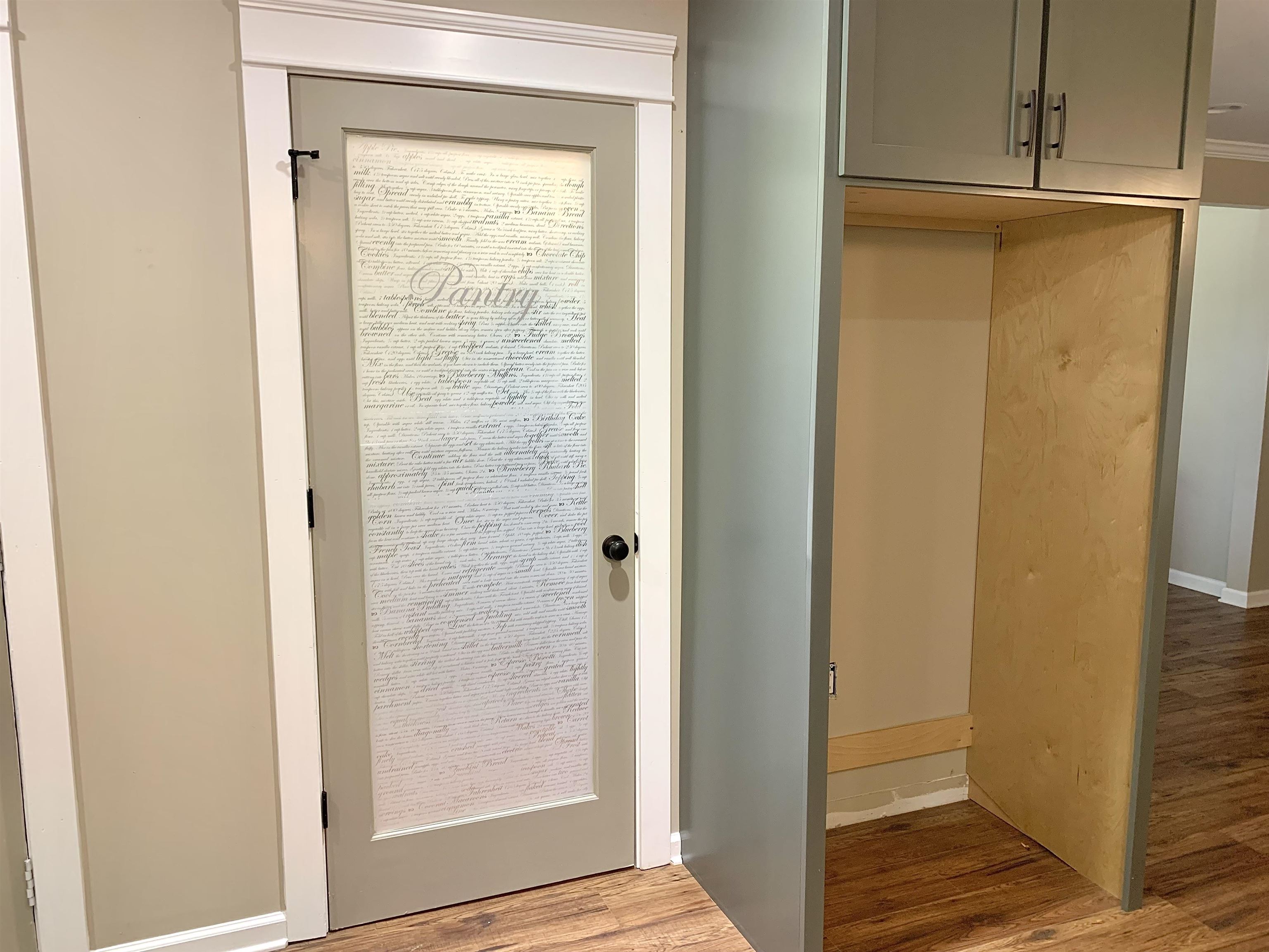 17 Cr 747 Road Walnut, MS 38683 - Photo 27 of 35 a view of front door