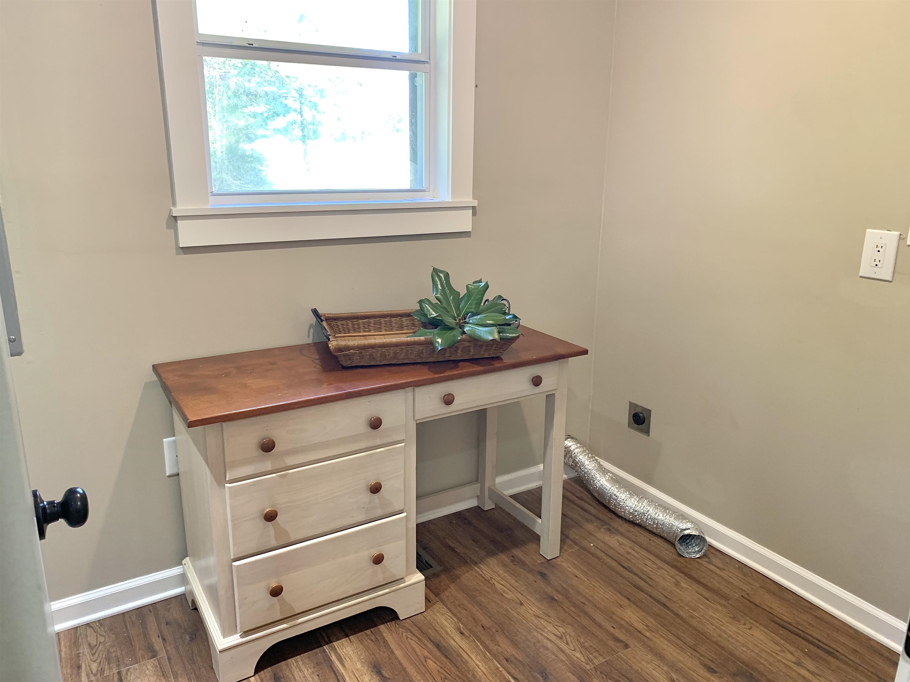 17 Cr 747 Road Walnut, MS 38683 - Photo 30 of 35 a room with storage and utility