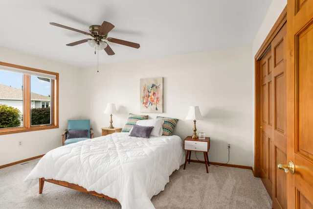 $349,900 | 266 Hartford Square, Unit 3, Hartford, WI 53027