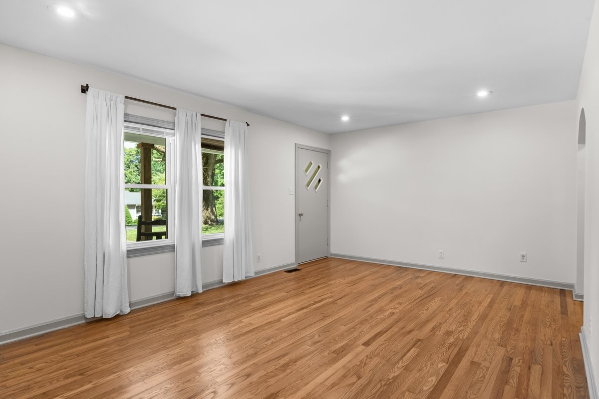 2034 Church Road Clarksville, TN 37040 - Photo 11 of 29 Gallery Image 11