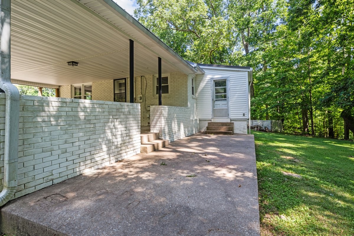 2034 Church Road Clarksville, TN 37040 - Photo 6 of 29 Gallery Image 6