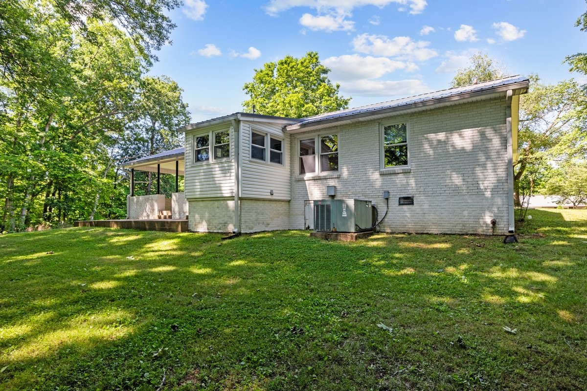 2034 Church Road Clarksville, TN 37040 - Photo 9 of 29 Gallery Image 9