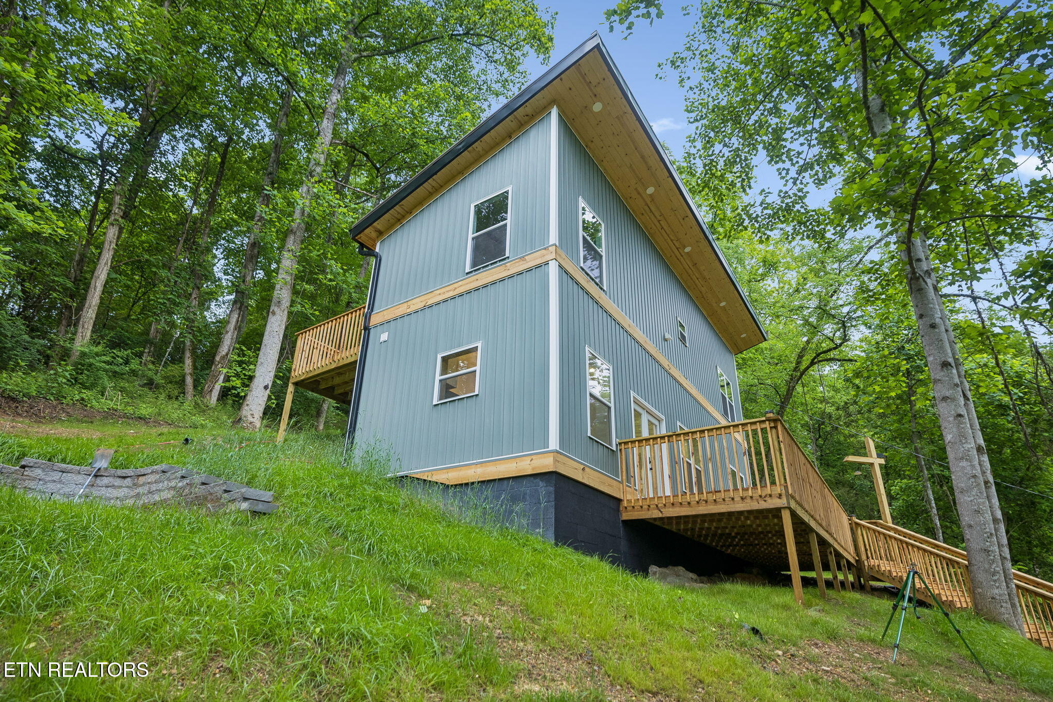 213 Hidden Valley Road Clinton, TN 37716 - Photo 2 of 34 1-213 Hidden Valley Rd - 001
