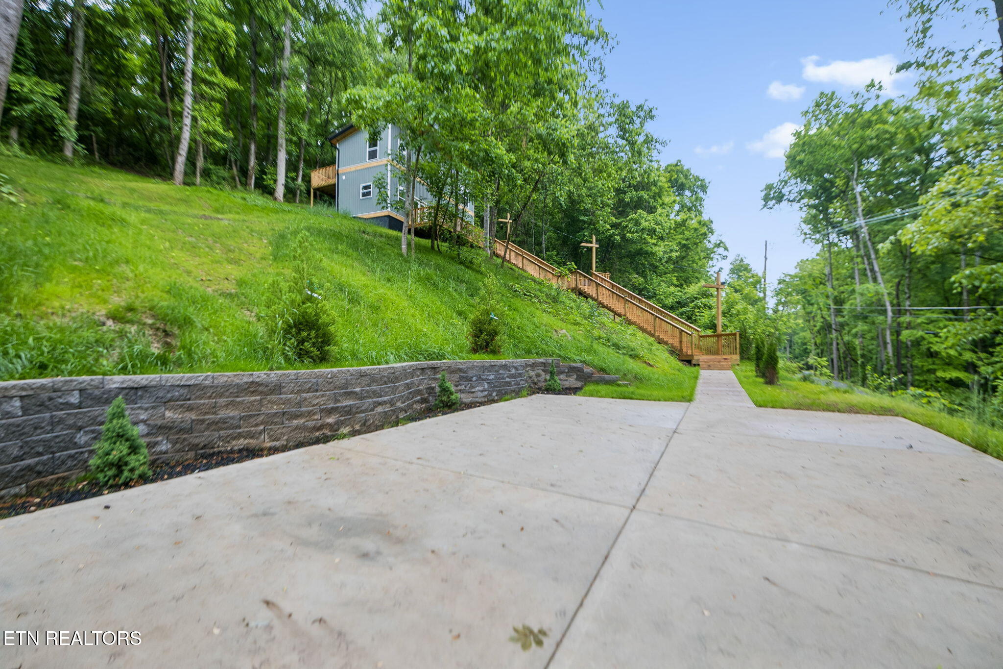 213 Hidden Valley Road Clinton, TN 37716 - Photo 27 of 34 26-213 Hidden Valley Rd - 026