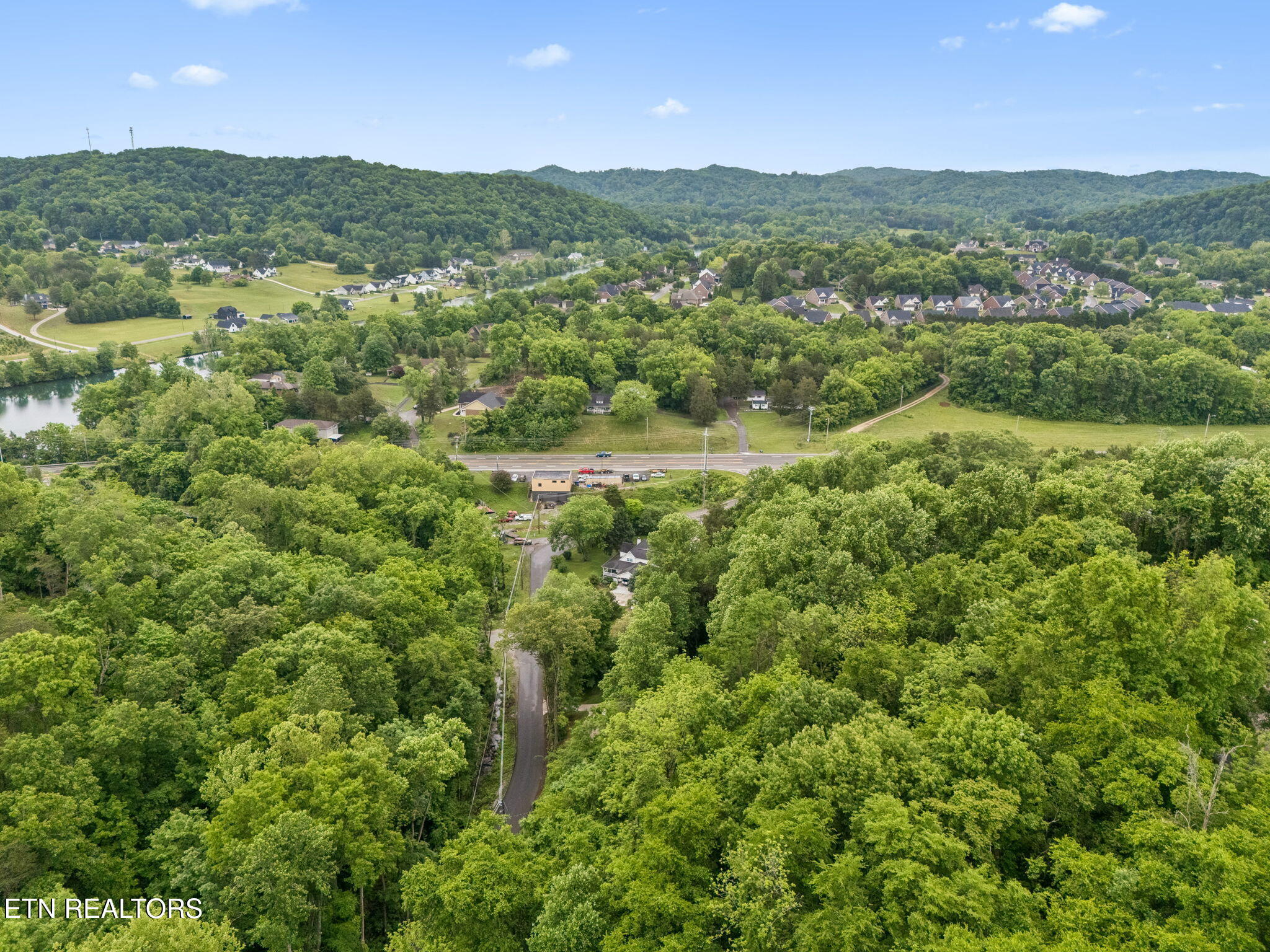 213 Hidden Valley Road Clinton, TN 37716 - Photo 32 of 34 32-213 Hidden Valley Rd - 032