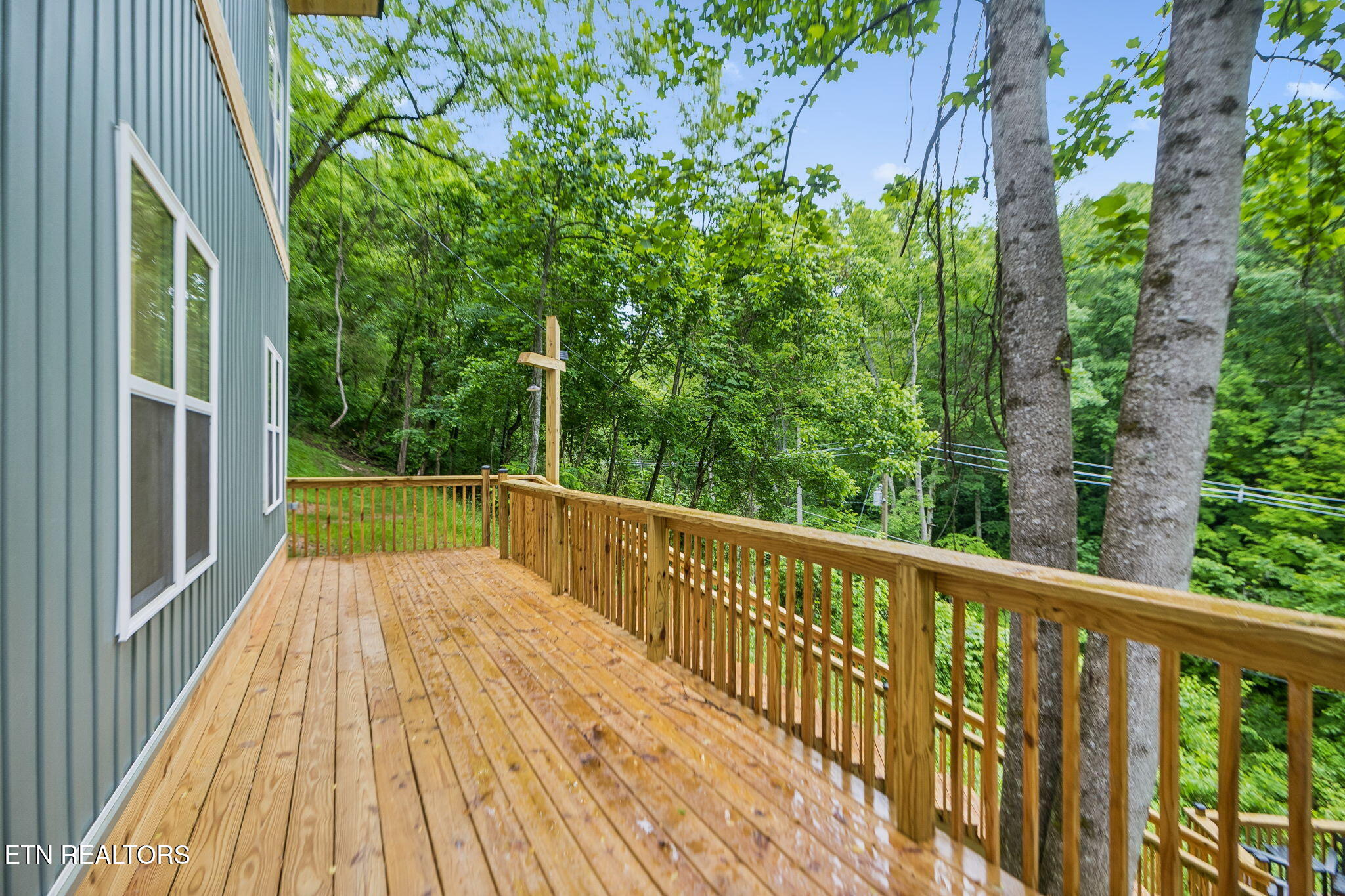 213 Hidden Valley Road Clinton, TN 37716 - Photo 4 of 34 3-213 Hidden Valley Rd - 003