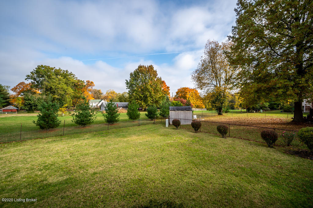 6509 Mandeville Road Louisville, KY 40228 - Photo 45 of 53 DN1_4358