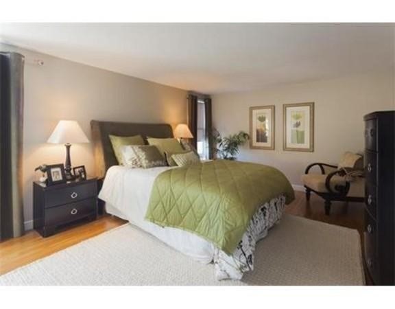 11 Oak Street, Unit 2 Wellesley, MA 02482 - Photo 8 of 10