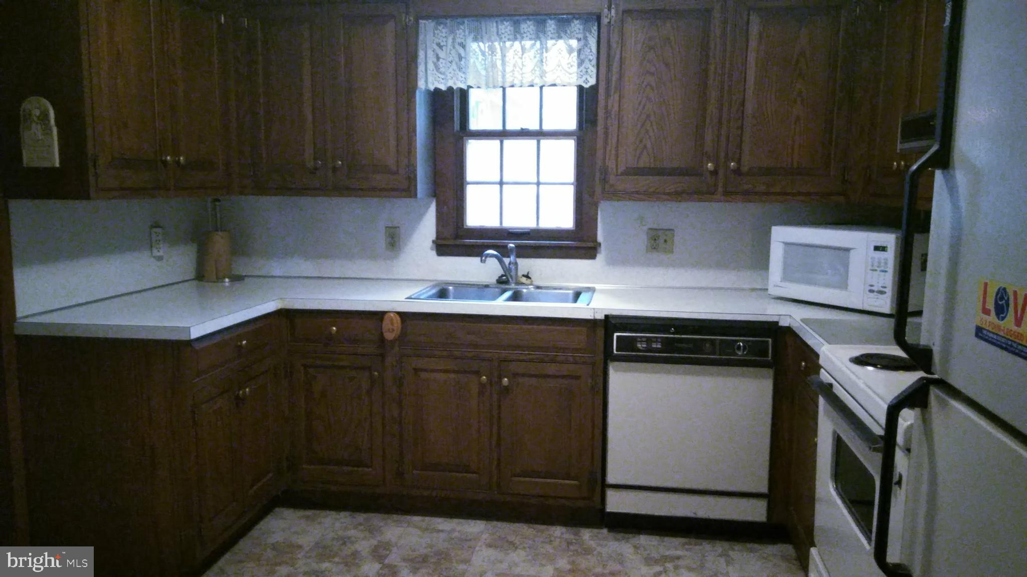 106 Northside Road Elverson, PA 19520 - Photo 19 of 36 Kitchen