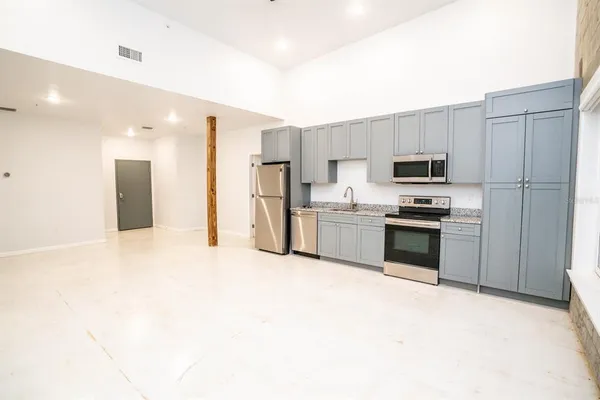 $2,195 | 3108 North Jefferson Street, Unit 210, Tampa, FL 33603