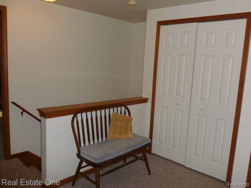 3243 Landview Drive Rochester, MI 48306 - Photo 21 of 41 P1030798.jpg