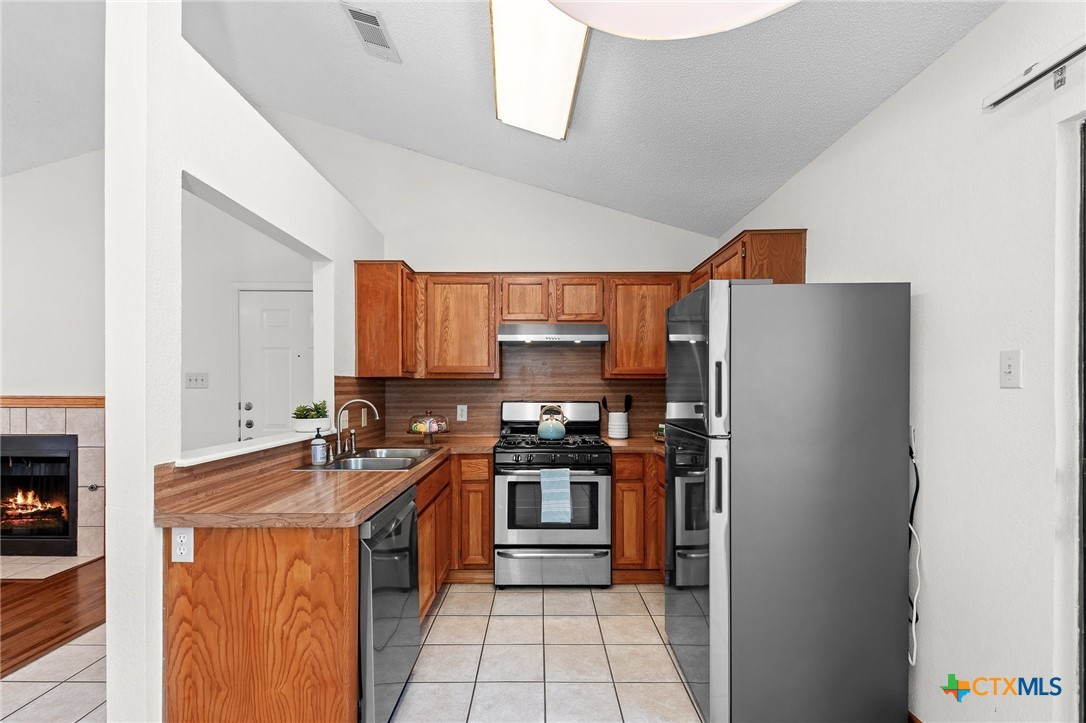 11821 Bittern Hollow, Unit 12 Austin, TX 78758 - Photo 6 of 27
