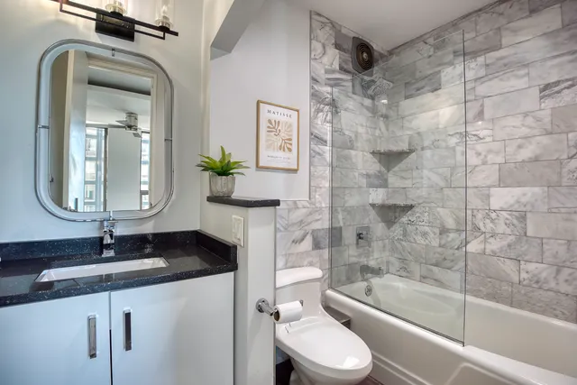 $249,900 | 260 East Chestnut Street, Unit 1111, Chicago, IL 60611