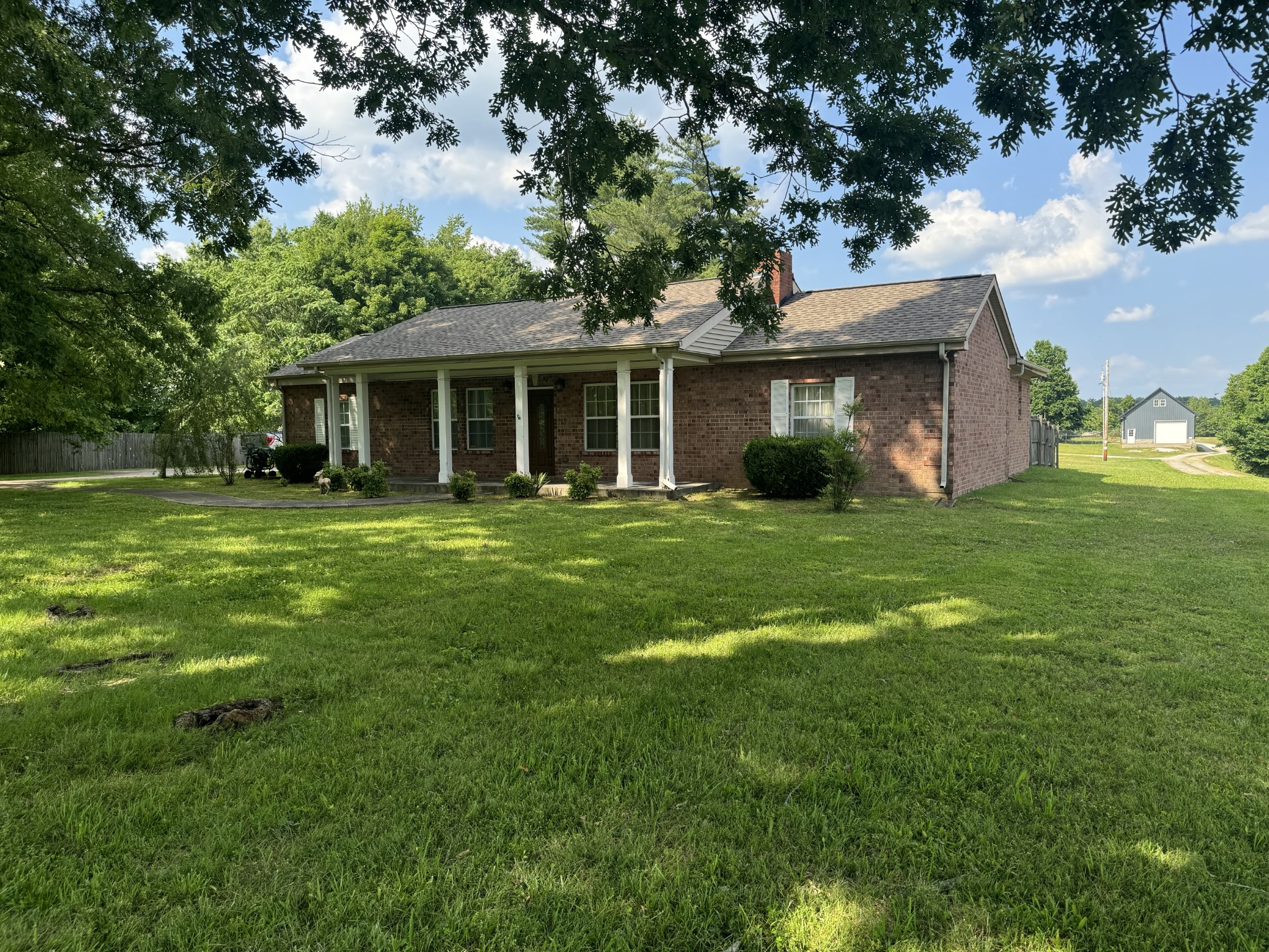 2207 Wolfe Road White Bluff, TN 37187 - Photo 2 of 42 Gallery Image 2
