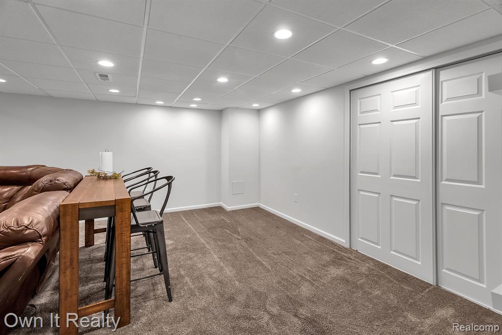 45693 Radnor Road Canton, MI 48187 - Photo 36 of 62