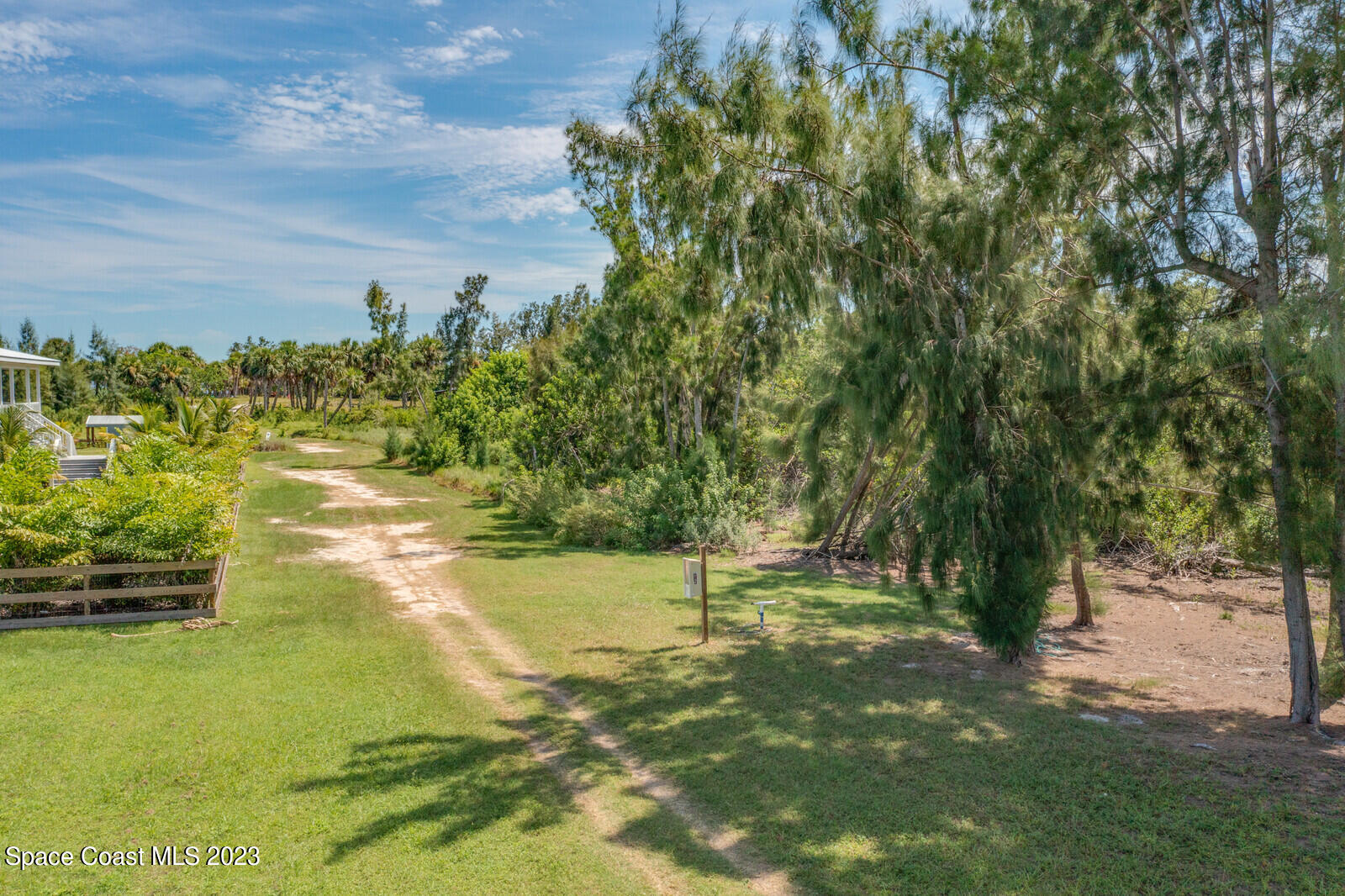 2 Grant Island Estates Grant, FL 32949 - Photo 8 of 13 a view of yard with green space