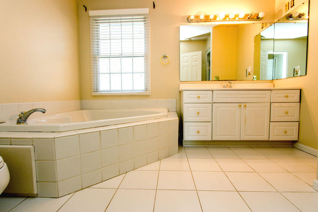 294 North Timber Ridge Road La Porte, IN 46350 - Photo 18 of 36 1024x683