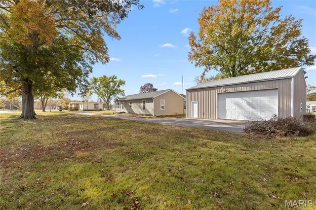 $2,300 | 6195 Cedar Springs Road, Cedar Hill, MO 63016