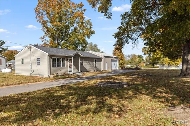 $2,300 | 6195 Cedar Springs Road, Cedar Hill, MO 63016