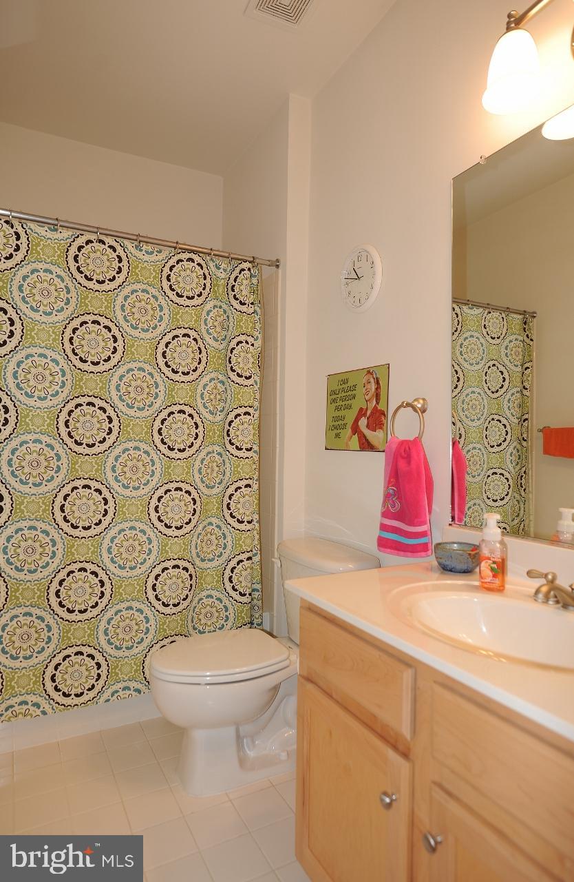 9089 Furey Road Lorton, VA 22079 - Photo 25 of 33 Upper Level Bath