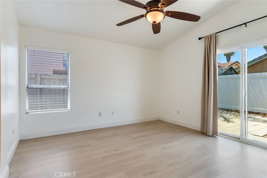 1346 Lilac Ridge Drive Perris, CA 92571 - Photo 10 of 20 Primary bedrrom