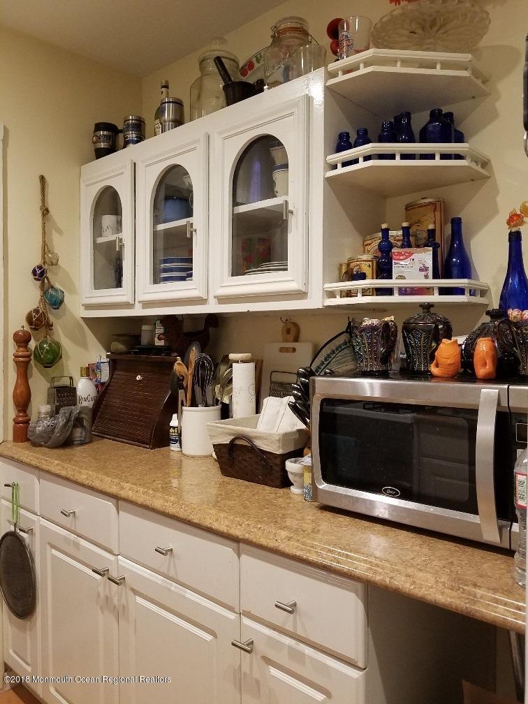 37 Double Trouble Road Toms River, NJ 08757 - Photo 13 of 23 Cabinets
