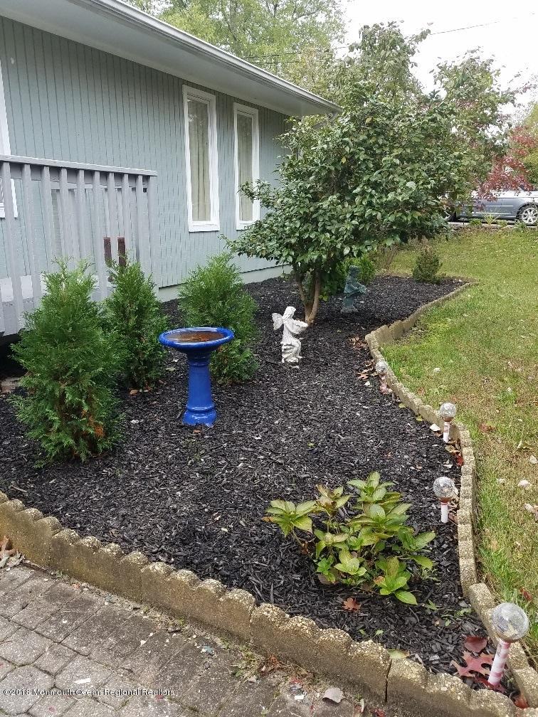 37 Double Trouble Road Toms River, NJ 08757 - Photo 4 of 23 Garden