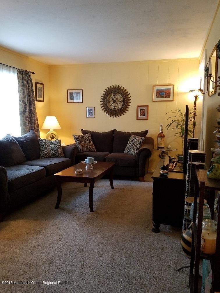 37 Double Trouble Road Toms River, NJ 08757 - Photo 6 of 23 L Room
