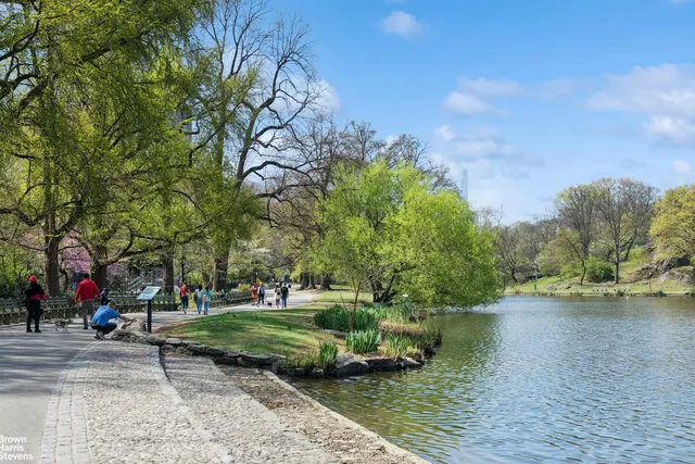 $760,000 | 1270 5th Avenue, Unit 1D | Upper Carnegie Hill