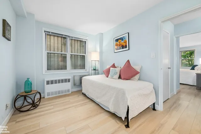 $760,000 | 1270 5th Avenue, Unit 1D | Upper Carnegie Hill