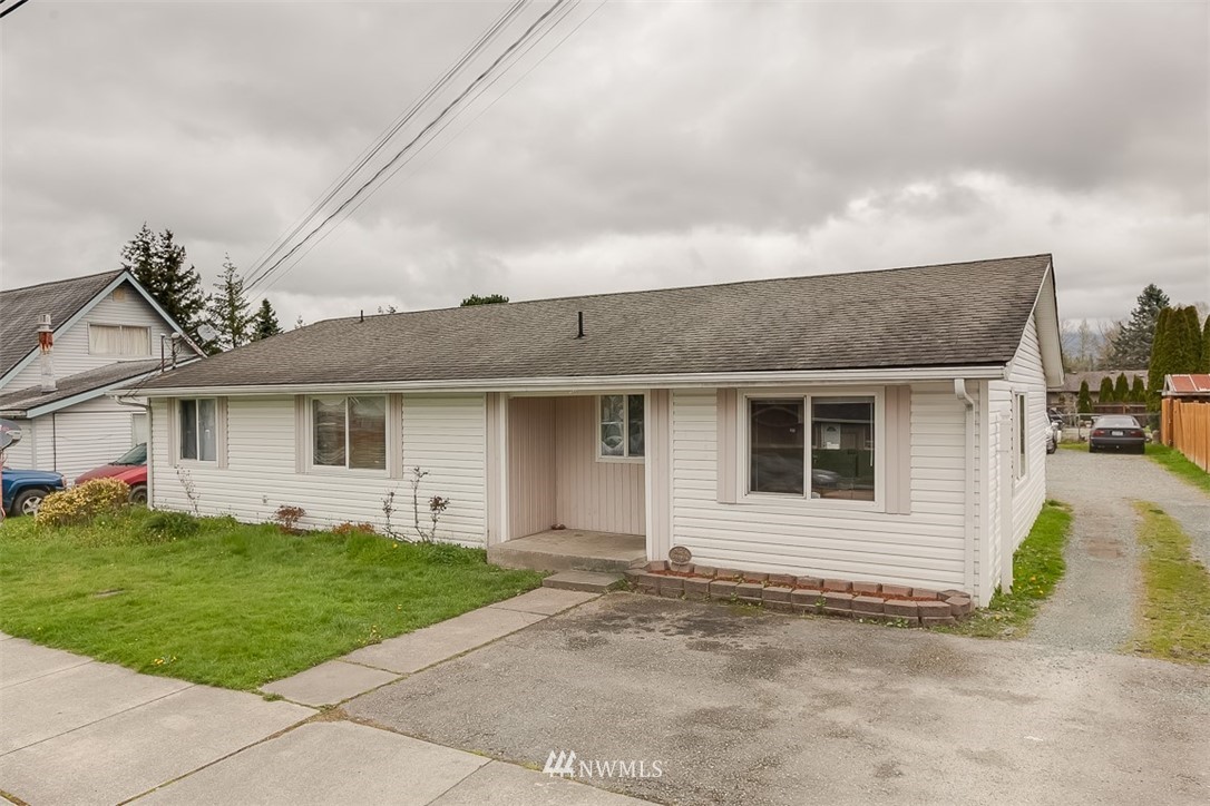 910 North Laventure Road, Unit A & B Mount Vernon, WA 98273 - Photo 1 of 16 Gallery Image 1