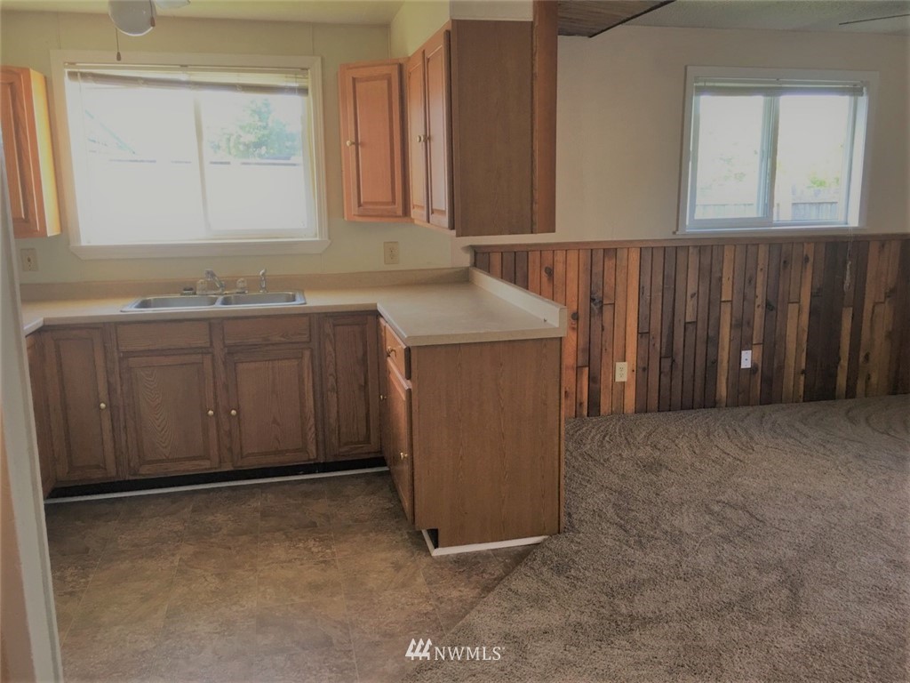 910 North Laventure Road, Unit A & B Mount Vernon, WA 98273 - Photo 12 of 16 Gallery Image 12