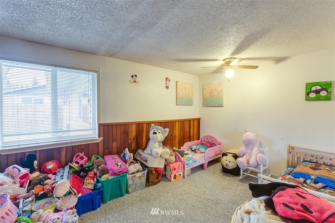 910 North Laventure Road, Unit A & B Mount Vernon, WA 98273 - Photo 14 of 16 Gallery Image 14