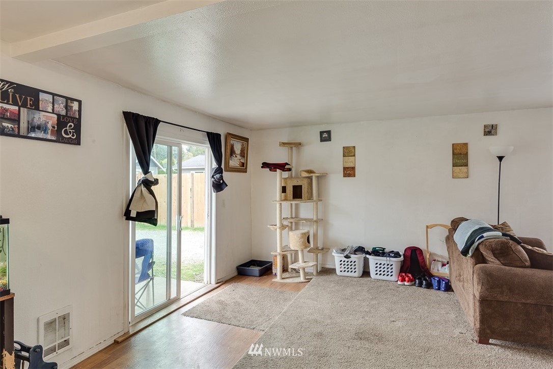 910 North Laventure Road, Unit A & B Mount Vernon, WA 98273 - Photo 5 of 16 Gallery Image 5