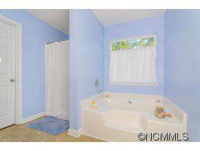 61 Bishop Road Arden, NC 28704 - Photo 7 of 13 Gallery Image 7