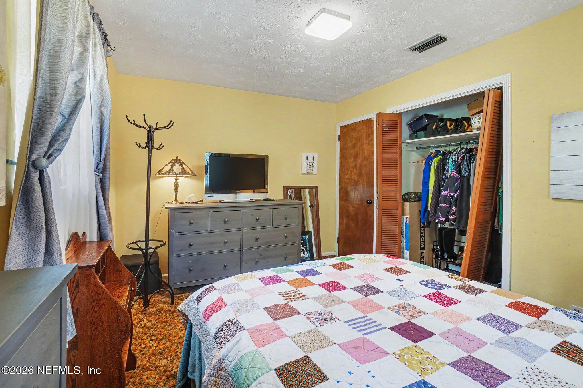 3934 Spring Glen Road Jacksonville, FL 32207 - Photo 23 of 29 025_file_6623