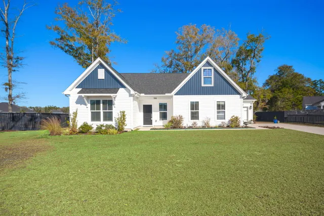 $455,800 | 104 Edisto Crossing, Ridgeville, SC 29472