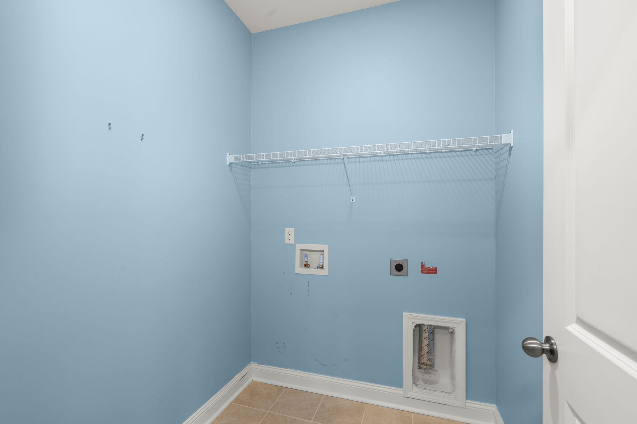104 Edisto Crossing Ridgeville, SC 29472 - Photo 28 of 37 Laundry Room