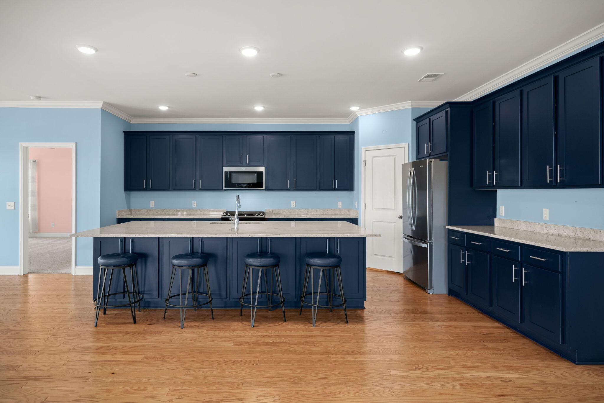 104 Edisto Crossing Ridgeville, SC 29472 - Photo 10 of 37 Deluxe Kitchen is Huge