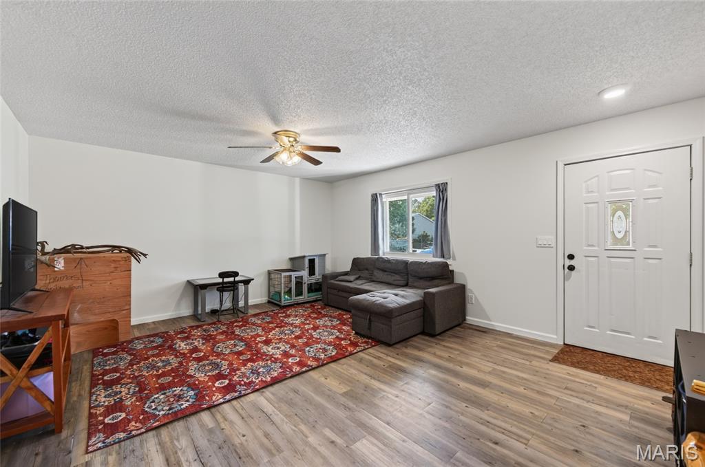 20580 Sedalia Road Waynesville, MO 65583 - Photo 17 of 48 Gallery Image 17
