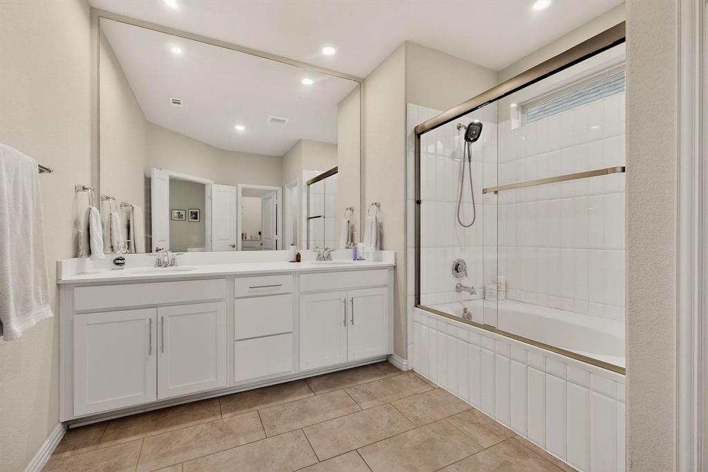 1027 Zachary Way Allen, TX 75013 - Photo 17 of 35 Loaded with cabinets